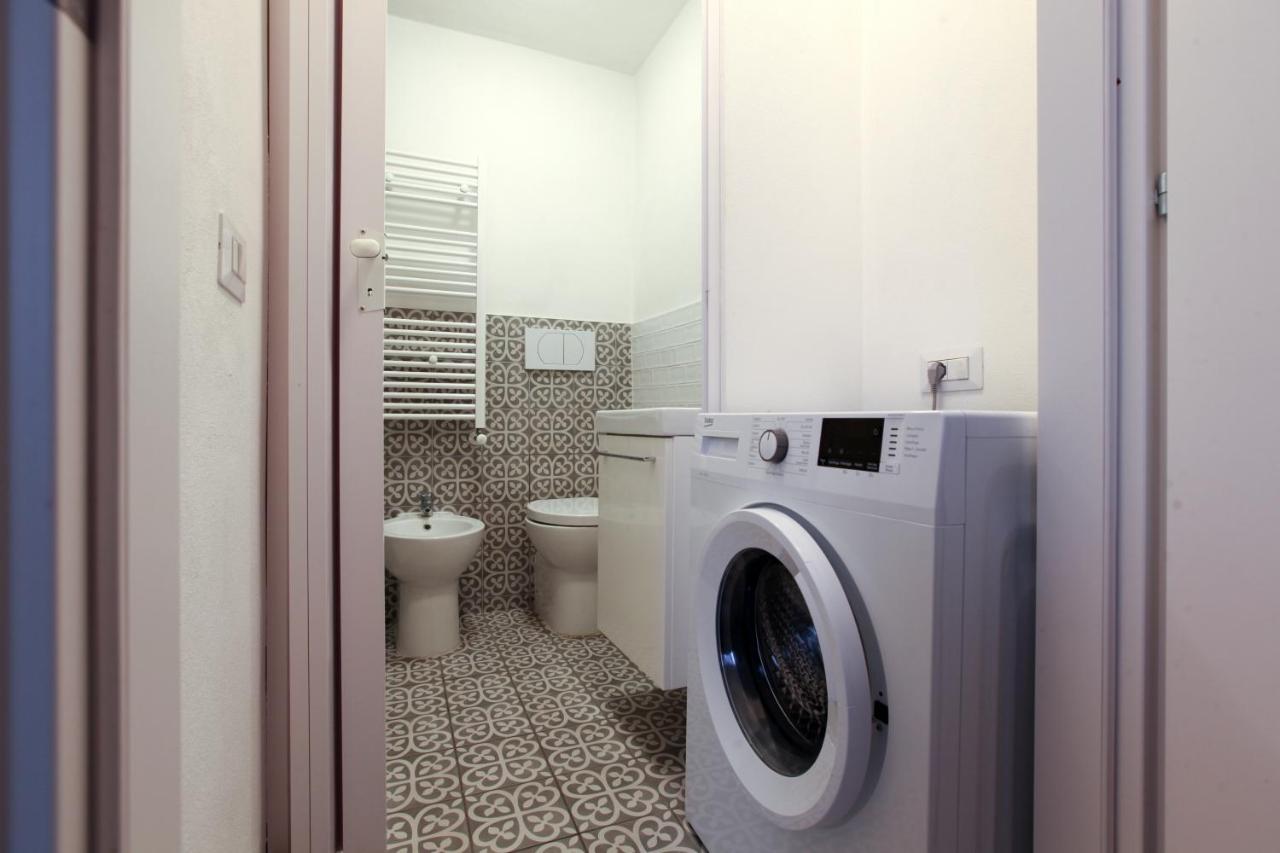 V.Le Certosa Comfy Studio! Apartment Milan Bagian luar foto
